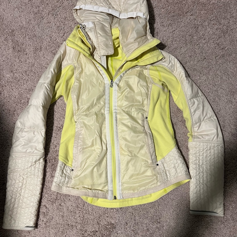 lululemon run bundle up jacket size 6 vintage